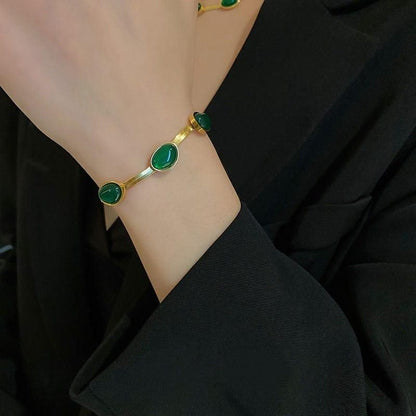 Emerald oval Necklace Set With Bracelet