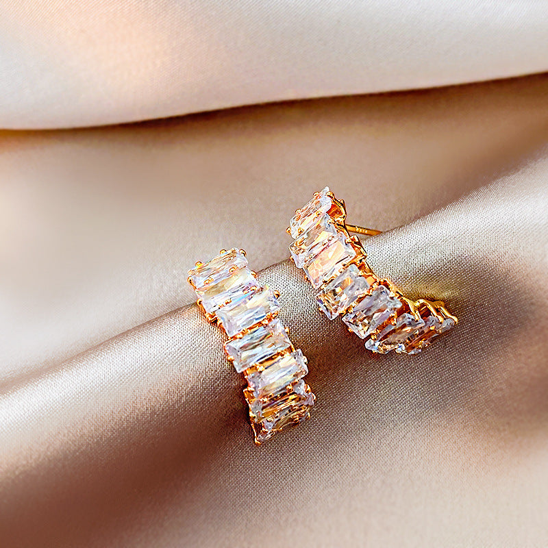 Zircon Curved Stud Earrings