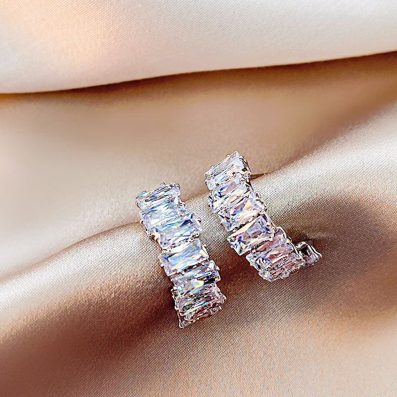 Zircon Curved Stud Earrings