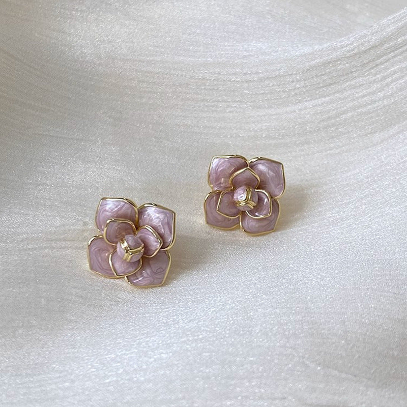Flower Pearl Stud Earrings