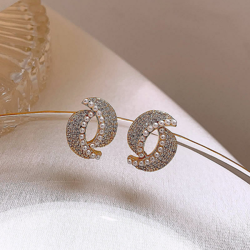 Full-jeweled Stud Earrings