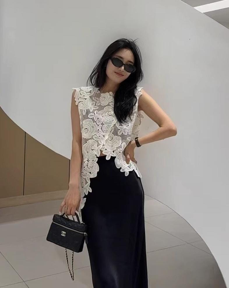 Ivory Bloom Crochet Top